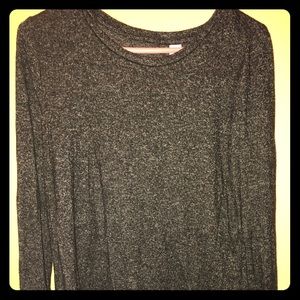 Black and white long sleeve tee